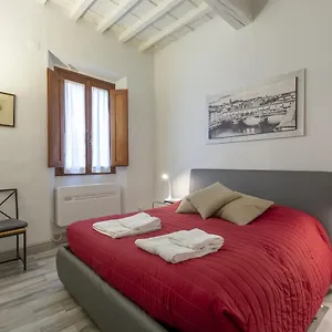  Apartment Ponte Vecchio's Nest Italy